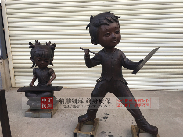 卡通人物雕塑.jpg 卡通人物雕塑.jpg