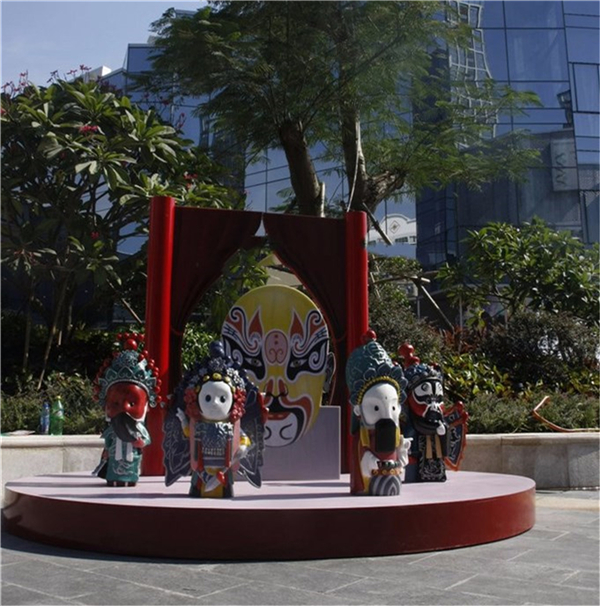 玻璃鋼臉譜雕塑.jpg 玻璃鋼臉譜雕塑.jpg