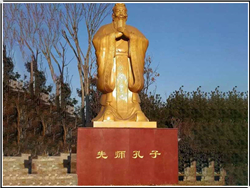 大型仿銅孔子像 大型仿銅孔子像