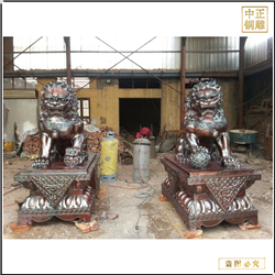 鑄銅關(guān)公 2.6米公司銅獅子制作